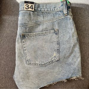 Gap 3” Jean Shorts Raw Hem Plus 34 Size 18